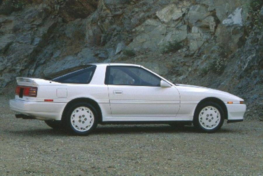 Toyota Supra 1989 года  (фото 2 из 3)